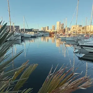 Wonderful Boat For Families And Friends Hotel en barco Sant Adrià de Besòs
